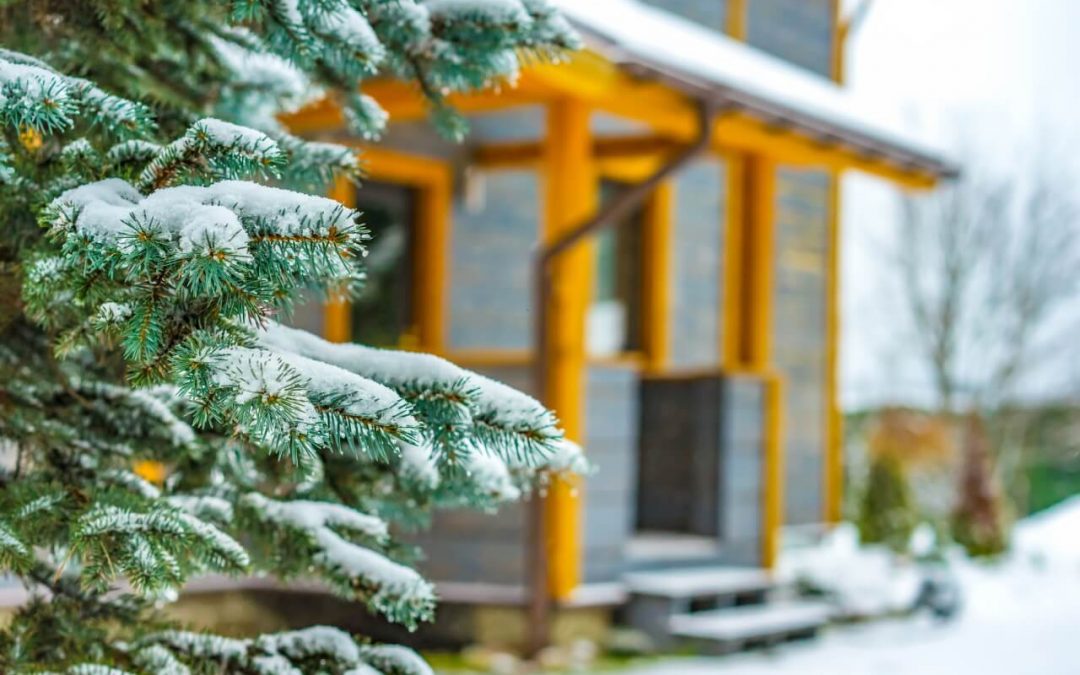 4 Ways to Improve Your Home’s Winter Curb Appeal